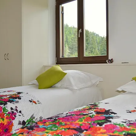 Ferienhaus Gorgeous In With Kitchen *